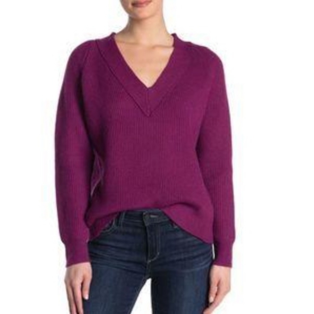 FRNCH Magenta Longsleeve V-Neck Sweater NWT